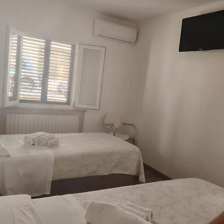 Pensjonat Torresi 2 3*